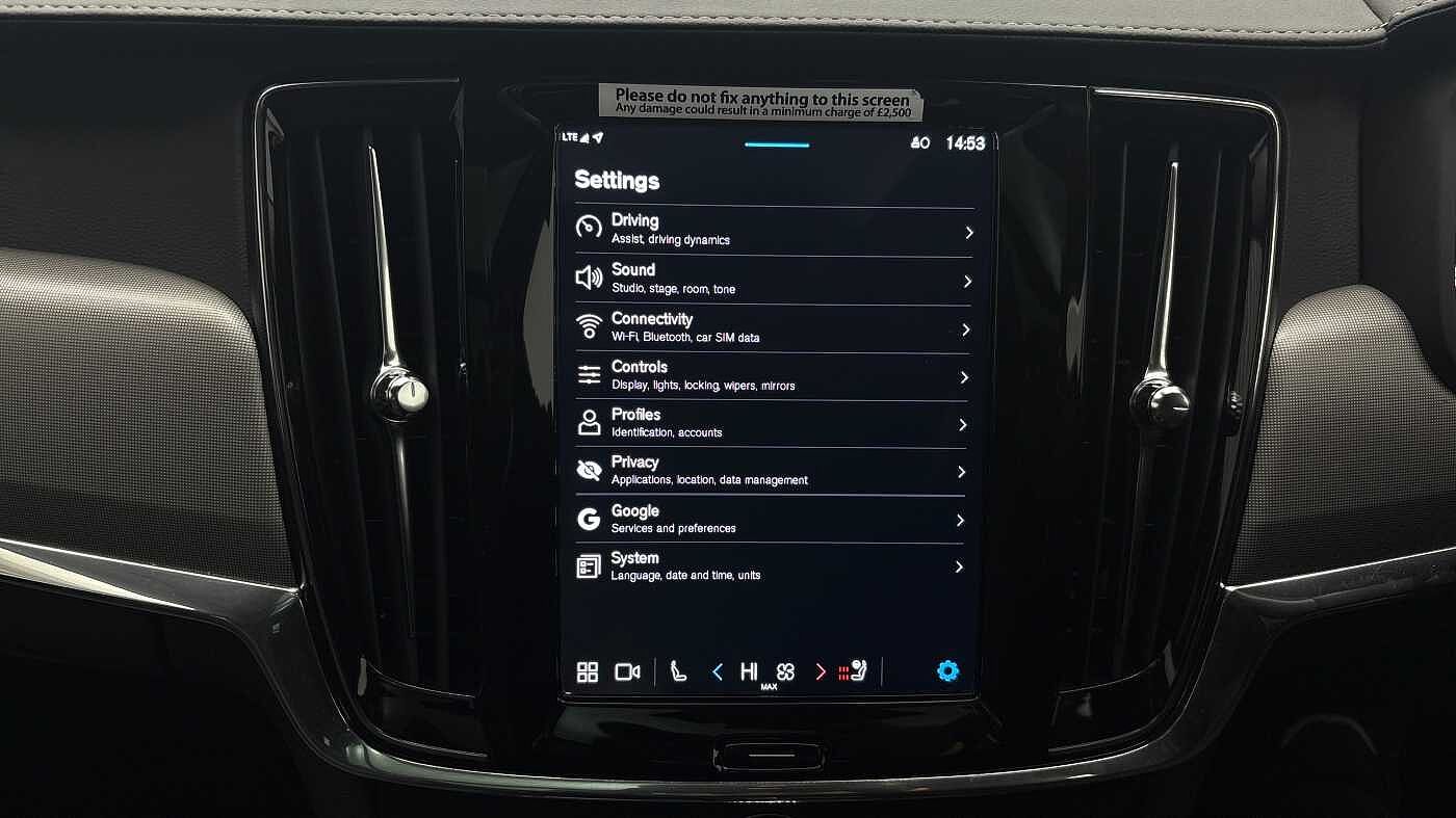 Volvo V90 Ultra, T8 AWD Plug-in hybrid, Electric/Petrol, Dark