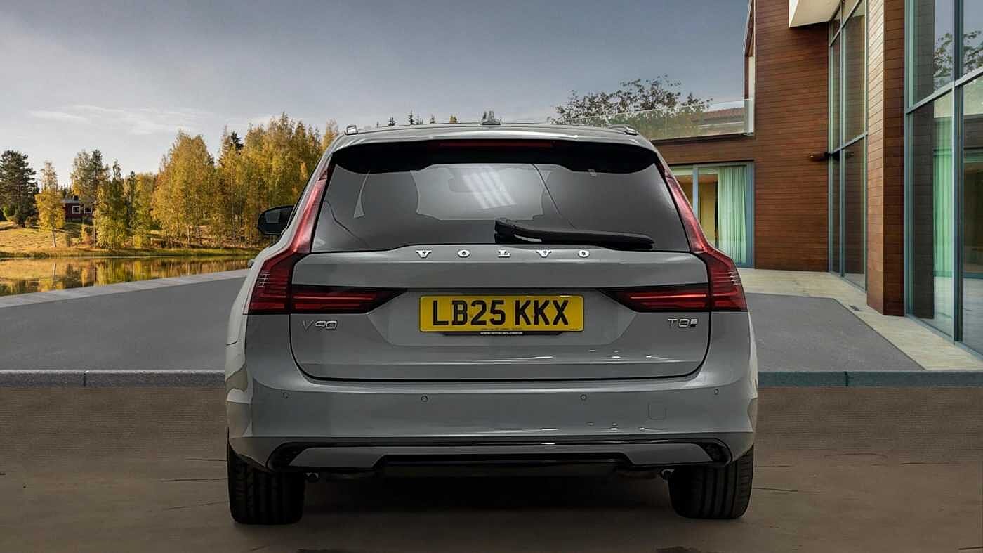 Volvo V90 Ultra, T8 AWD Plug-in hybrid, Electric/Petrol, Dark