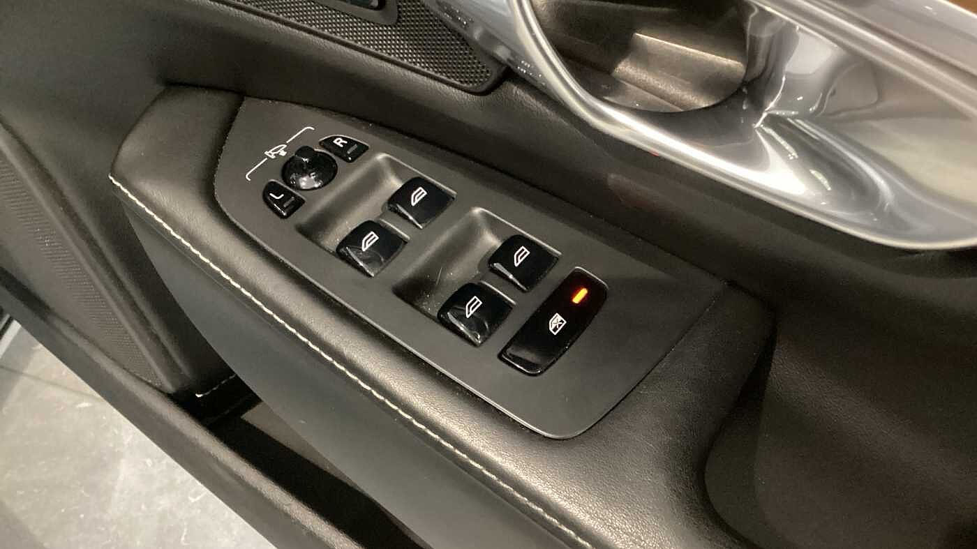 Volvo S90 D4 Inscription Automatic