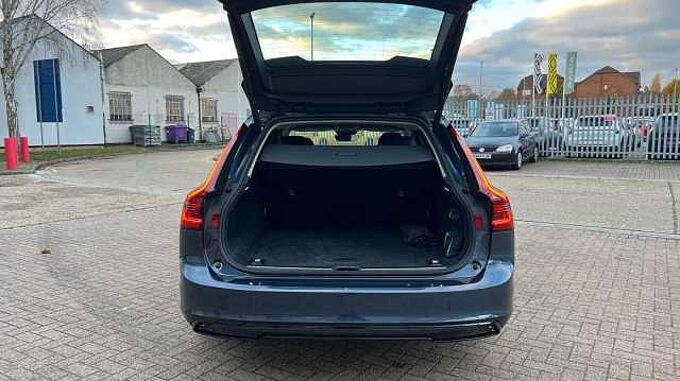 Volvo V90 Plus, T6 AWD Plug-in hybrid, Electric/Petrol, Dark