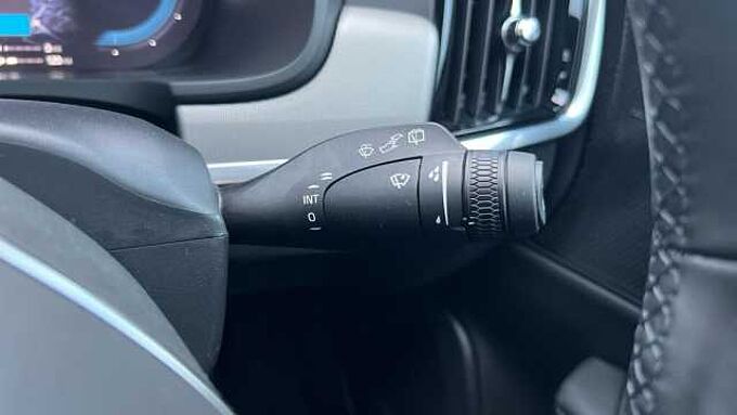 Volvo V90 Plus, T6 AWD Plug-in hybrid, Electric/Petrol, Dark