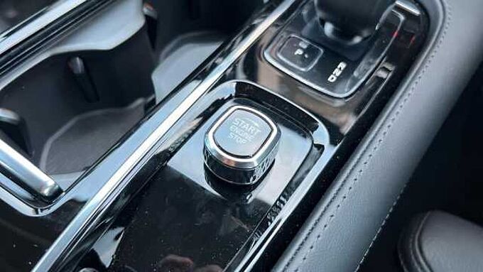 Volvo V90 Plus, T6 AWD Plug-in hybrid, Electric/Petrol, Dark