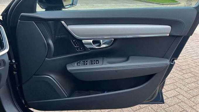 Volvo V90 Plus, T6 AWD Plug-in hybrid, Electric/Petrol, Dark