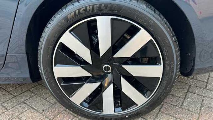 Volvo V90 Plus, T6 AWD Plug-in hybrid, Electric/Petrol, Dark