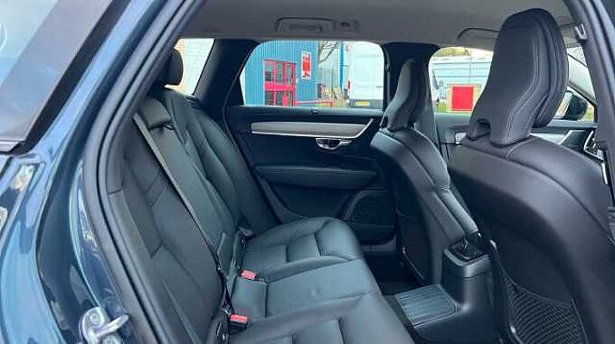 Volvo V90 Plus, T6 AWD Plug-in hybrid, Electric/Petrol, Dark