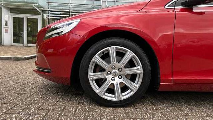 Volvo V40 T2 Inscription Manual