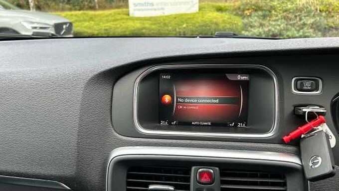 Volvo V40 T2 Inscription Manual