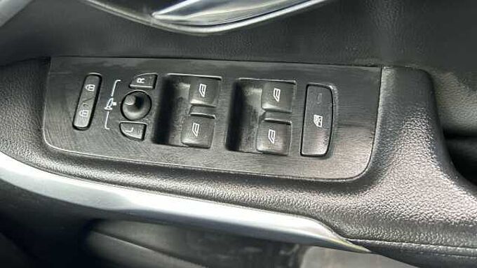 Volvo V40 T2 Inscription Manual