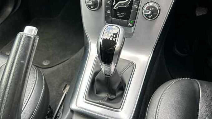 Volvo V40 T2 Inscription Manual