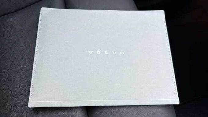 Volvo XC40 Ultra, B3 Mild hybrid, Petrol, Bright