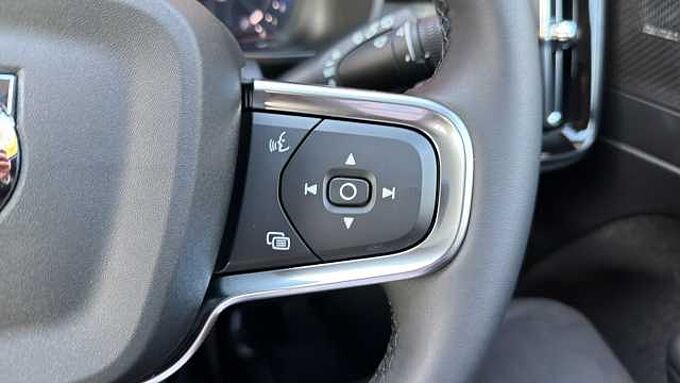 Volvo XC40 Ultra, B3 Mild hybrid, Petrol, Bright