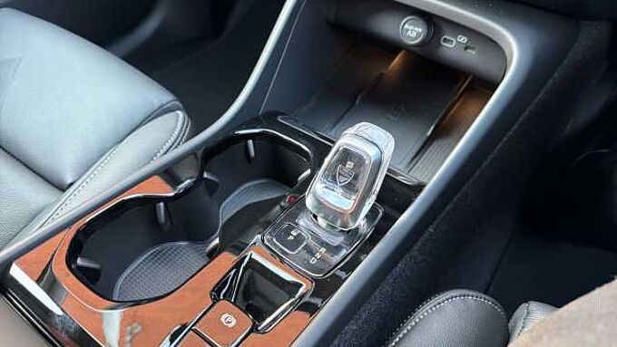 Volvo XC40 Ultra, B3 Mild hybrid, Petrol, Bright