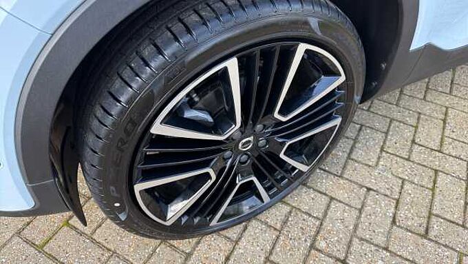 Volvo XC40 Ultra, B3 Mild hybrid, Petrol, Bright