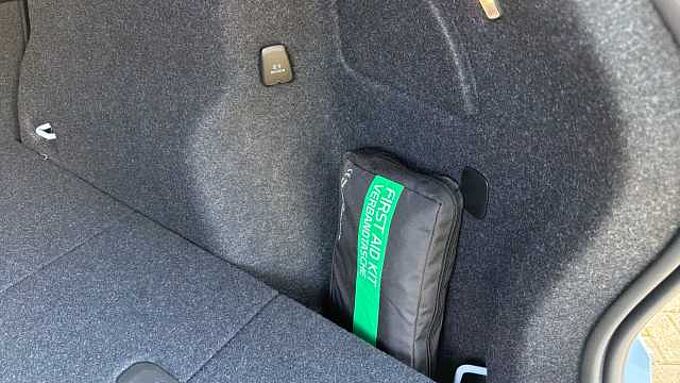 Volvo XC40 Ultra, B3 Mild hybrid, Petrol, Bright