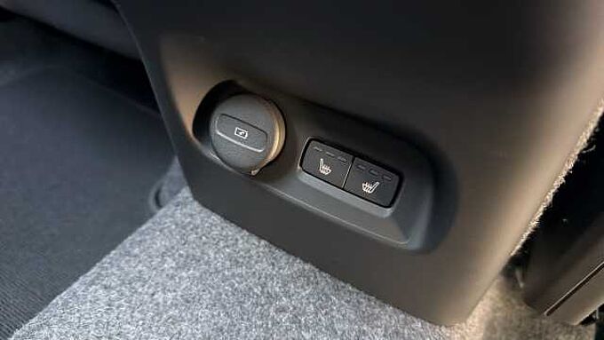 Volvo XC40 Ultra, B3 Mild hybrid, Petrol, Bright