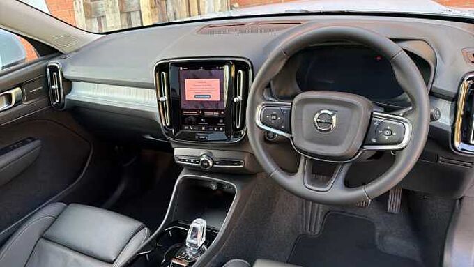 Volvo XC40 Ultra, B3 Mild hybrid, Petrol, Bright