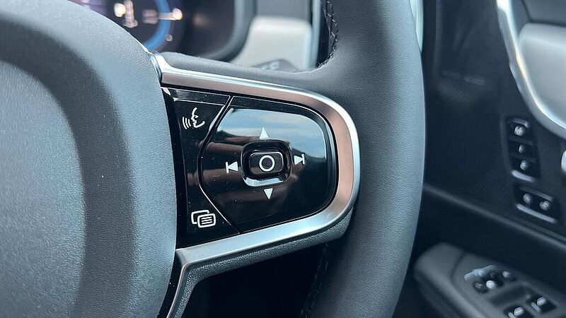 Volvo V90 Plus, T6 AWD Plug-in hybrid, Electric/Petrol, Dark