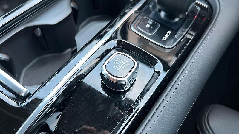 Volvo V90 Plus, T6 AWD Plug-in hybrid, Electric/Petrol, Dark