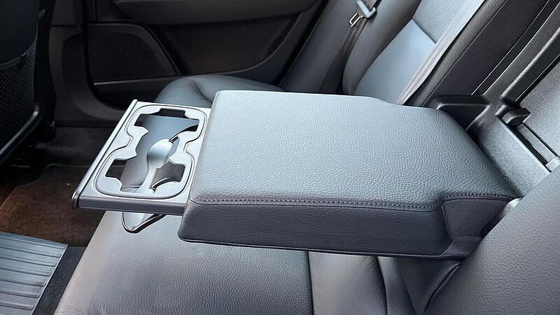 Volvo V90 Plus, T6 AWD Plug-in hybrid, Electric/Petrol, Dark