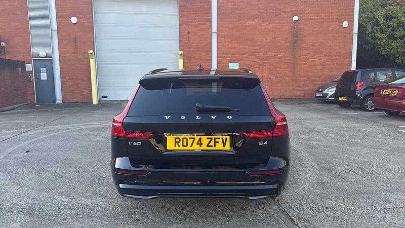 Volvo V60 Plus, B4 Mild hybrid, Petrol, Dark (Tints, Leather, NEW 2025 Model)