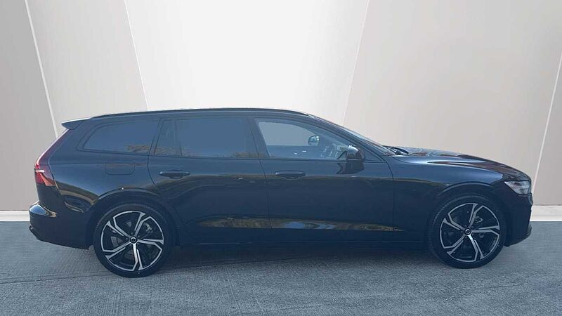 Volvo V60 Plus, B4 Mild hybrid, Petrol, Dark (Tints, Leather, NEW 2025 Model)