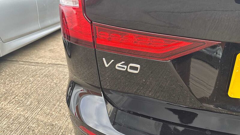 Volvo V60 Plus, B4 Mild hybrid, Petrol, Dark (Tints, Leather, NEW 2025 Model)