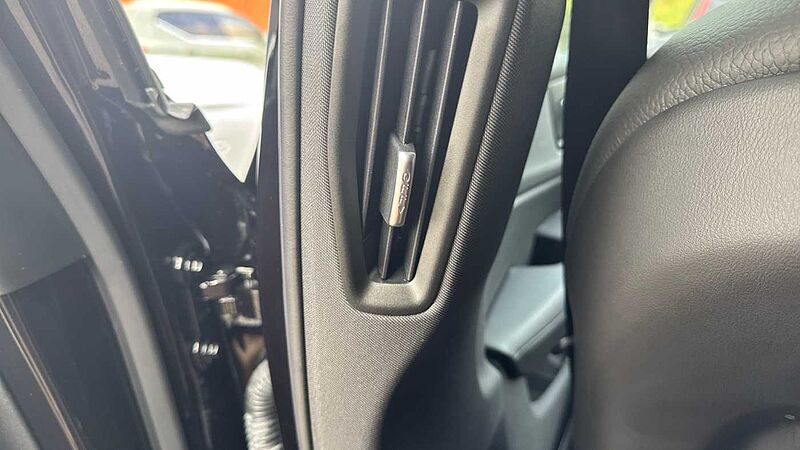 Volvo V60 Plus, B4 Mild hybrid, Petrol, Dark (Tints, Leather, NEW 2025 Model)