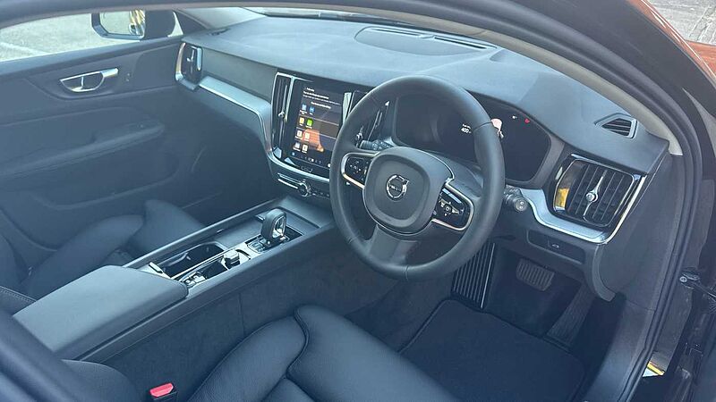 Volvo V60 Plus, B4 Mild hybrid, Petrol, Dark (Tints, Leather, NEW 2025 Model)