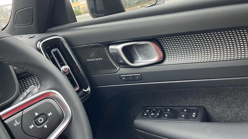 Volvo XC40 Black Edition Ultra, B4 Mild hybrid, Petrol