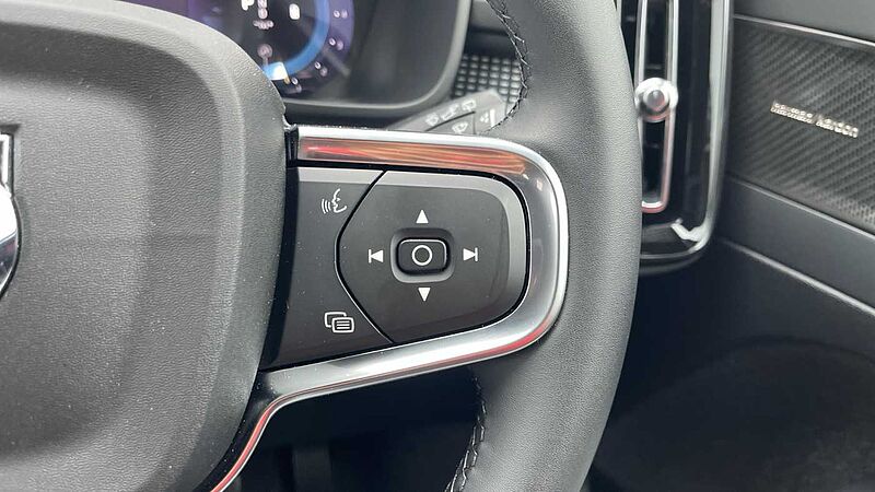 Volvo XC40 Black Edition Ultra, B4 Mild hybrid, Petrol