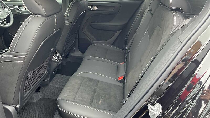 Volvo XC40 Black Edition Ultra, B4 Mild hybrid, Petrol