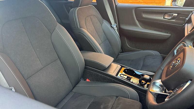 Volvo XC40 Black Edition Ultra, B4 Mild hybrid, Petrol