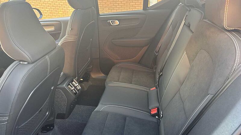 Volvo XC40 Black Edition Ultra, B4 Mild hybrid, Petrol