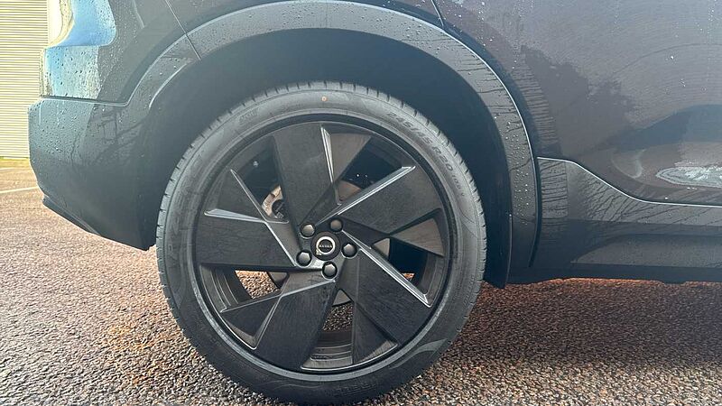 Volvo XC40 Black Edition Ultra, B4 Mild hybrid, Petrol