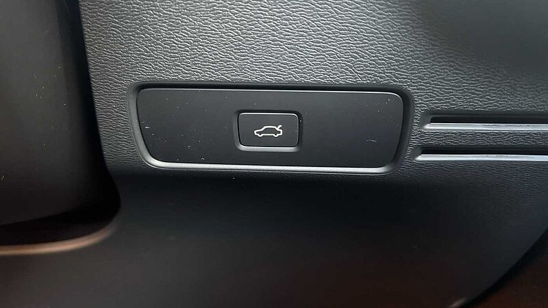 Volvo XC40 Black Edition Ultra, B4 Mild hybrid, Petrol