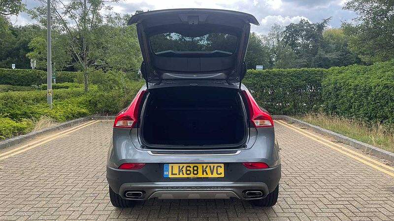 Volvo V40 Cross Country T3 Pro Automatic