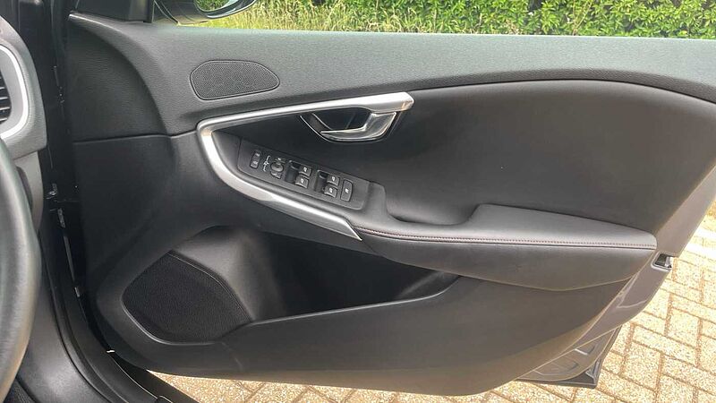 Volvo V40 Cross Country T3 Pro Automatic
