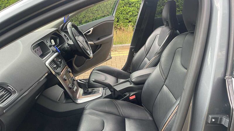 Volvo V40 Cross Country T3 Pro Automatic