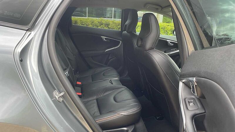 Volvo V40 Cross Country T3 Pro Automatic