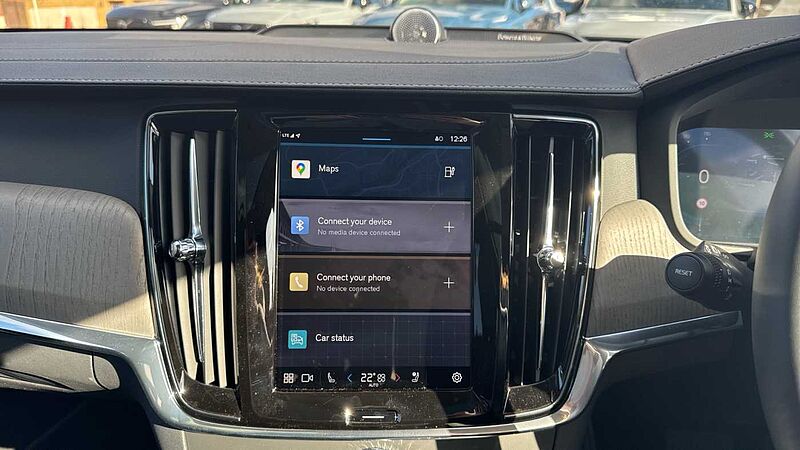 Volvo V90 Ultra, T8 AWD Plug-in hybrid, Electric/Petrol, Dark