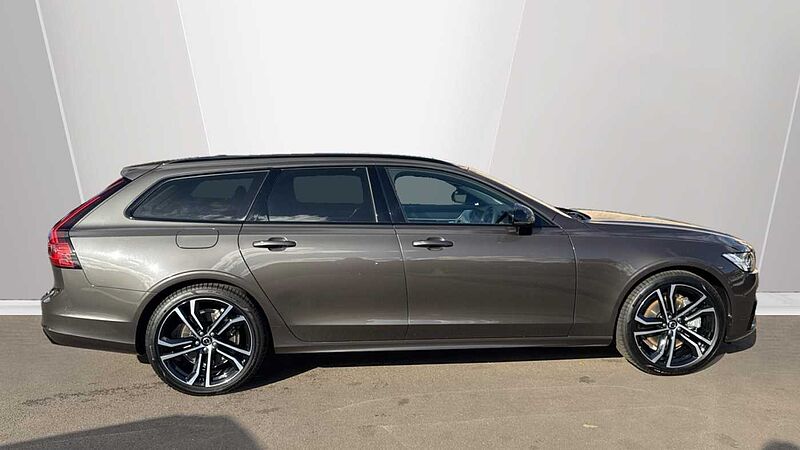 Volvo V90 Ultra, T8 AWD Plug-in hybrid, Electric/Petrol, Dark