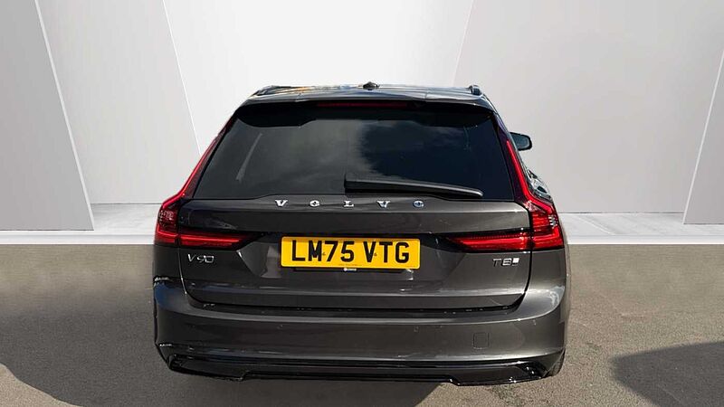 Volvo V90 Ultra, T8 AWD Plug-in hybrid, Electric/Petrol, Dark
