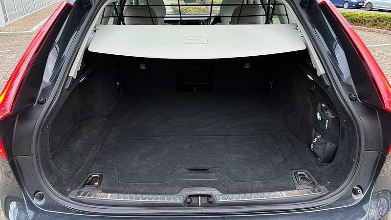 Volvo V90 Cross Country T6 AWD Plus Automatic