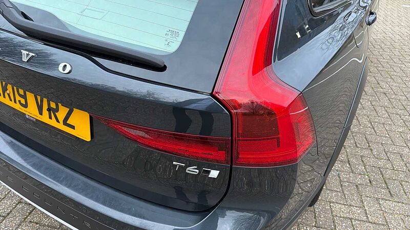Volvo V90 Cross Country T6 AWD Plus Automatic