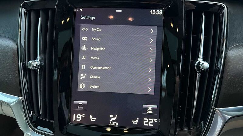 Volvo V90 Cross Country T6 AWD Plus Automatic