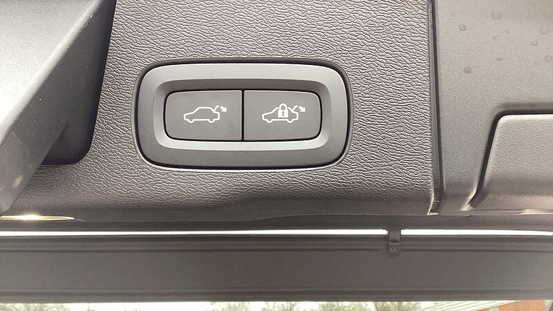 Volvo XC60 Black Edition Ultra, T8 AWD Plug-in hybrid, Electric/Petrol