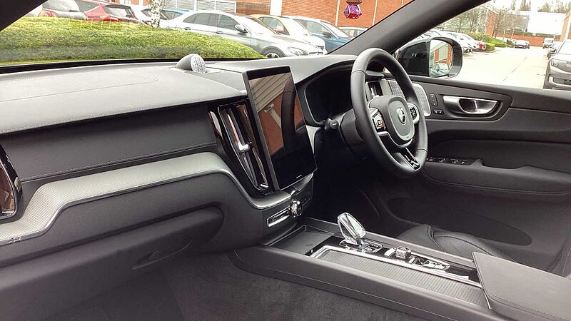 Volvo XC60 Black Edition Ultra, T8 AWD Plug-in hybrid, Electric/Petrol
