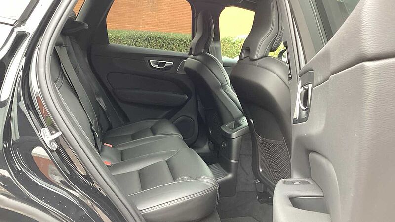 Volvo XC60 Black Edition Ultra, T8 AWD Plug-in hybrid, Electric/Petrol