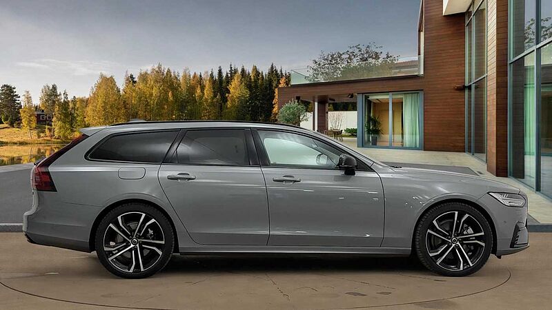 Volvo V90 Ultra, T8 AWD Plug-in hybrid, Electric/Petrol, Dark