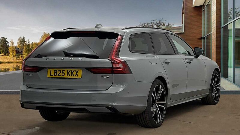Volvo V90 Ultra, T8 AWD Plug-in hybrid, Electric/Petrol, Dark